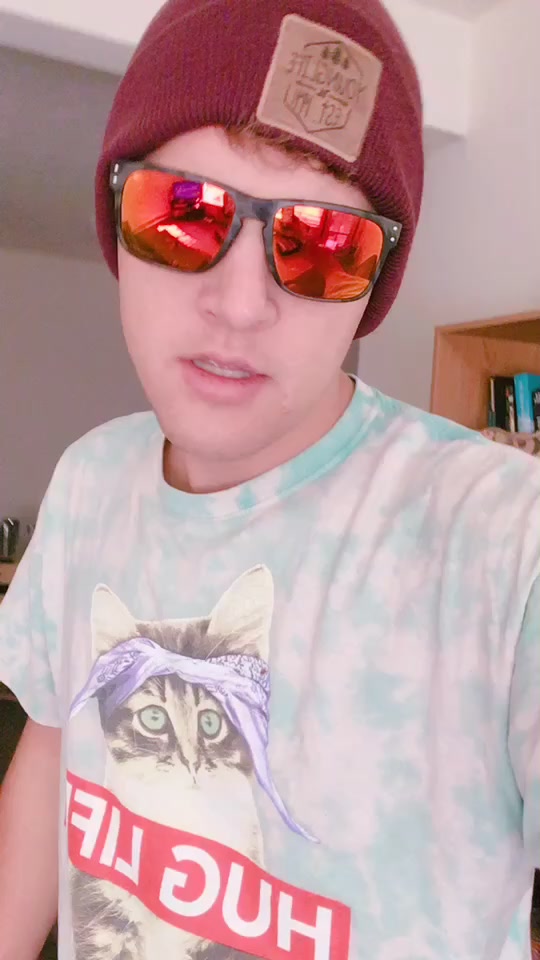 @Rewr3w