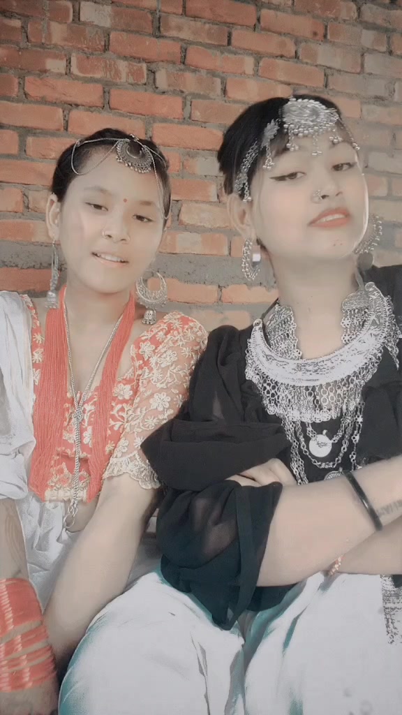 @Alexa 😘Adhkari 🫡