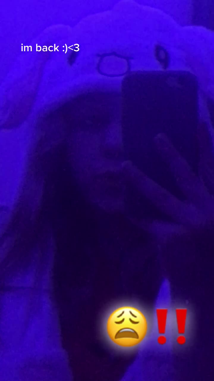 @leahs hot <3