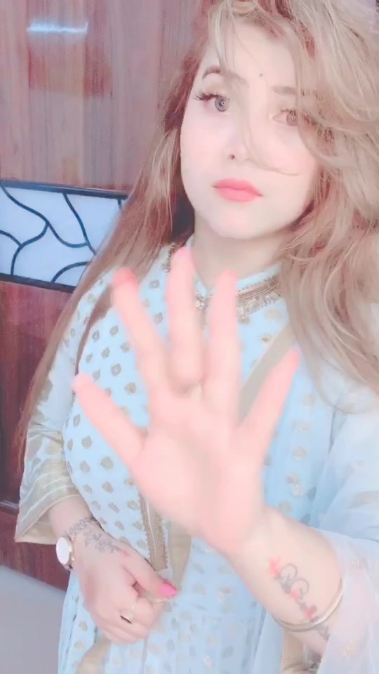 @S𝖍on𝖆🦋