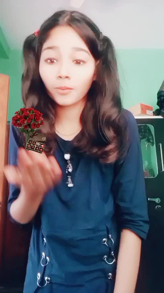 @$hïväñï mëëñä🥰