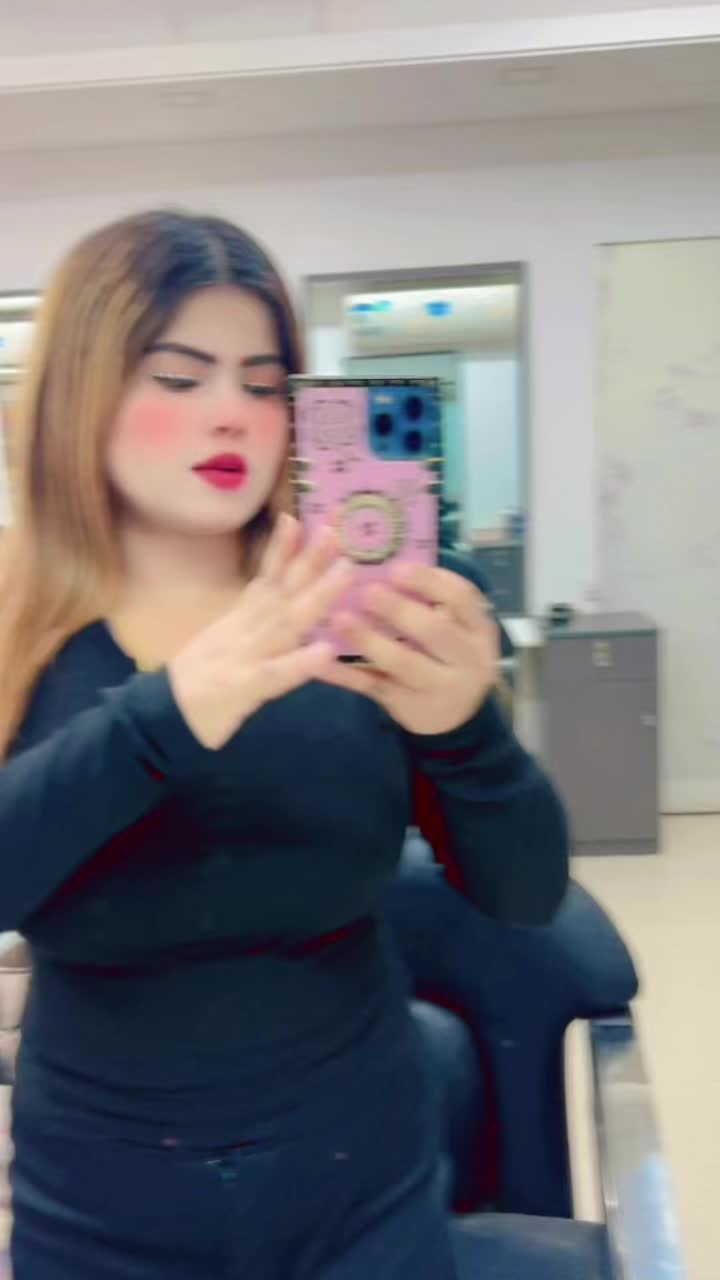 @BaRbY🥀NiSi