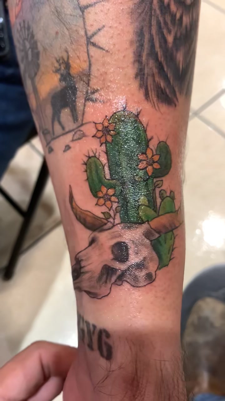 @Lazyboy_tattoos