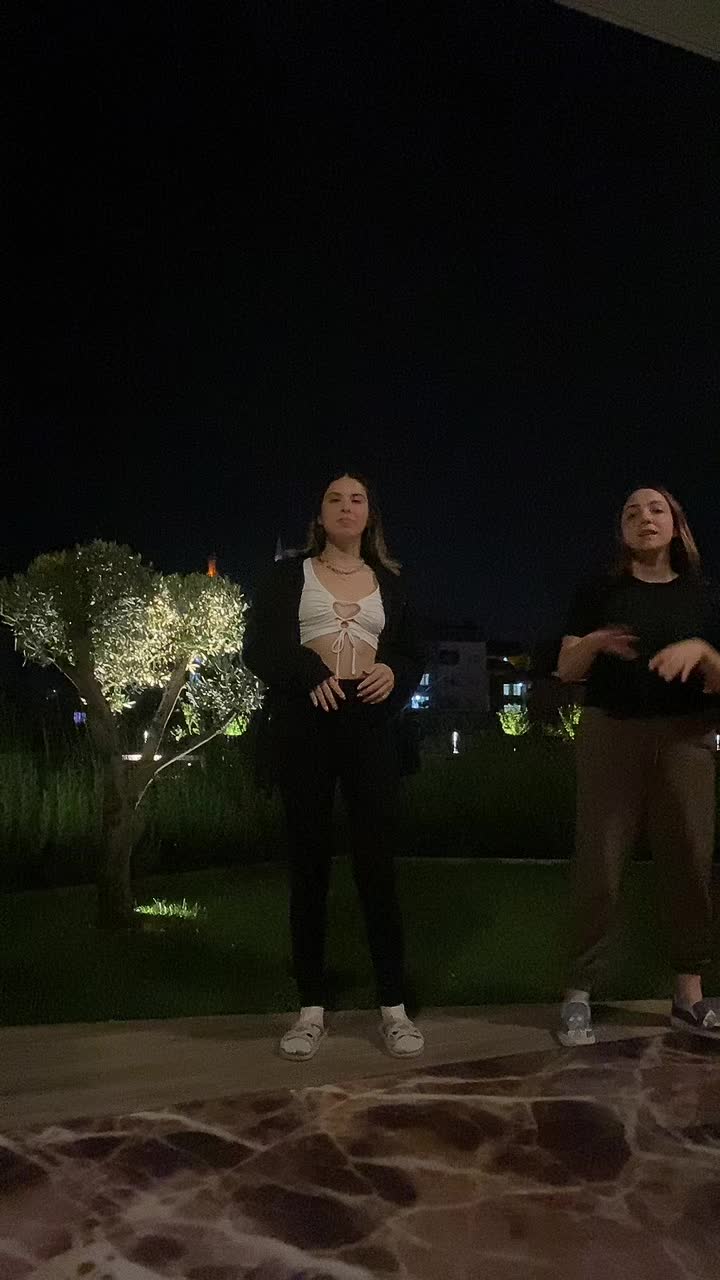 @G&ouml;zde Baş