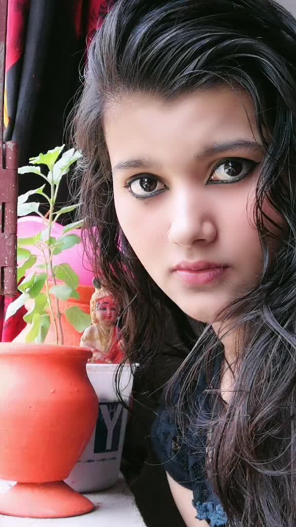 @✨Sweetu_Anshika✨