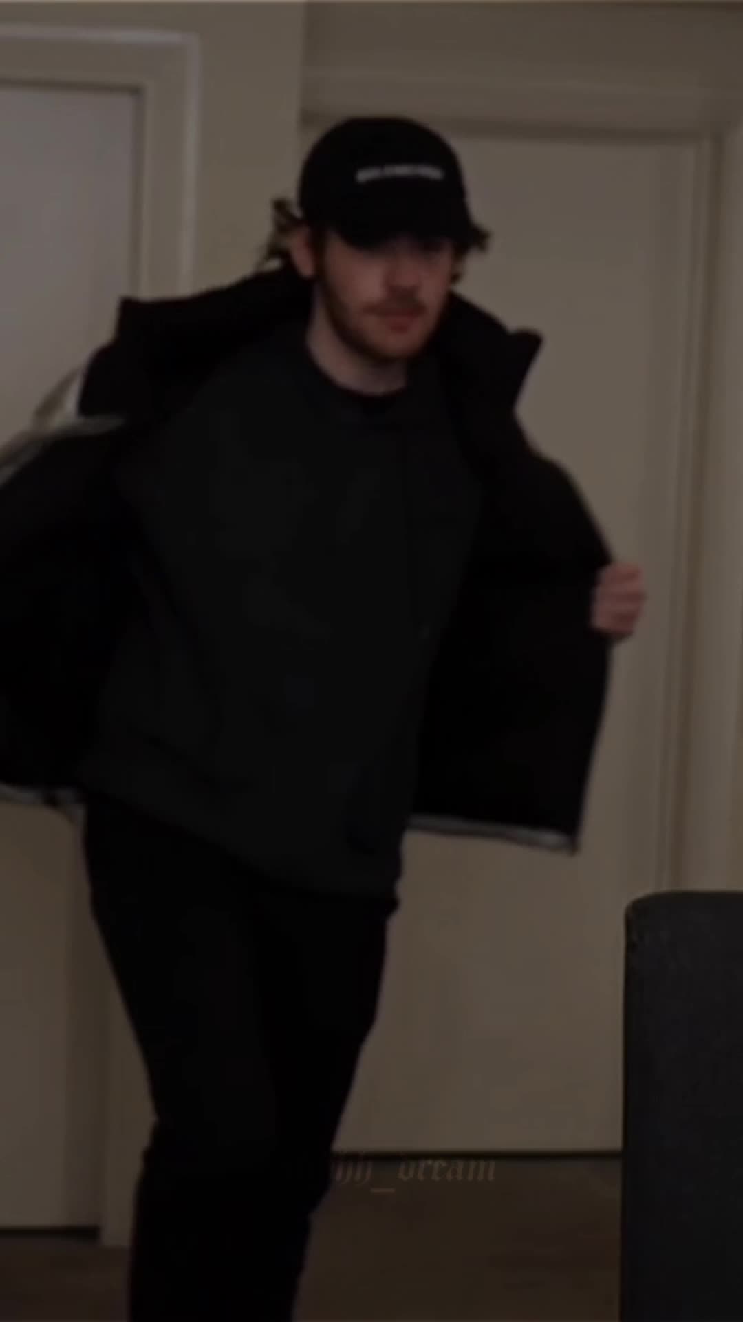 @🤭