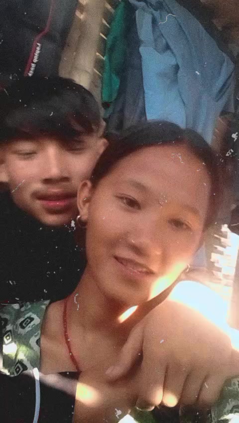 @<🫂🫶 )