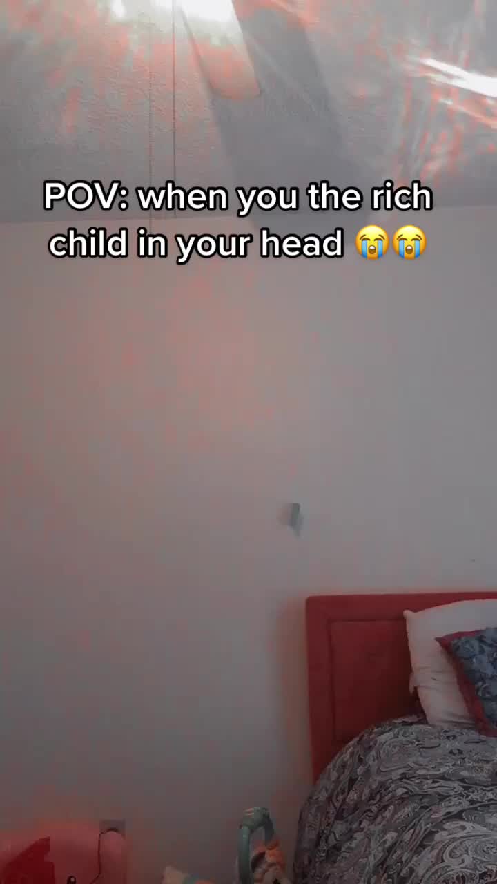 @TherealLø Júvië