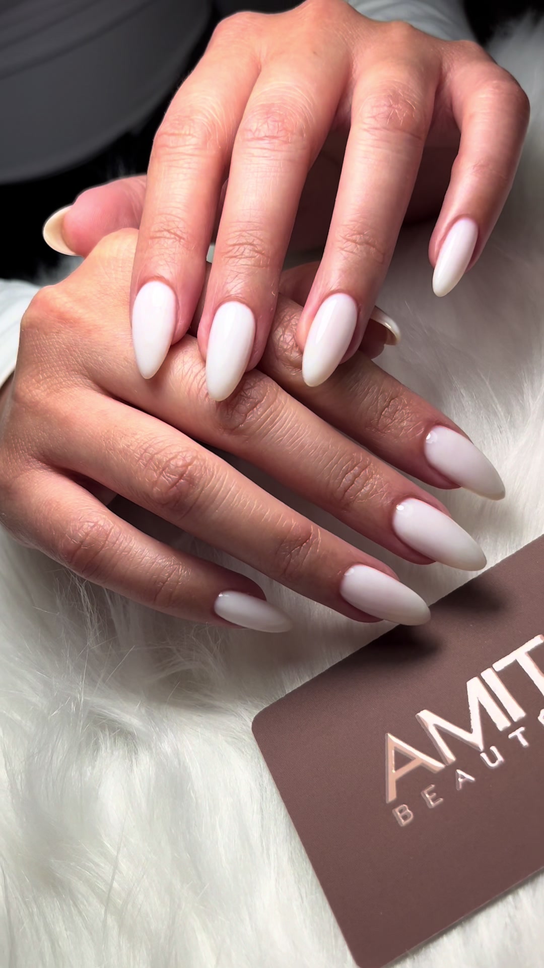 @Amitié Beauté Bar
