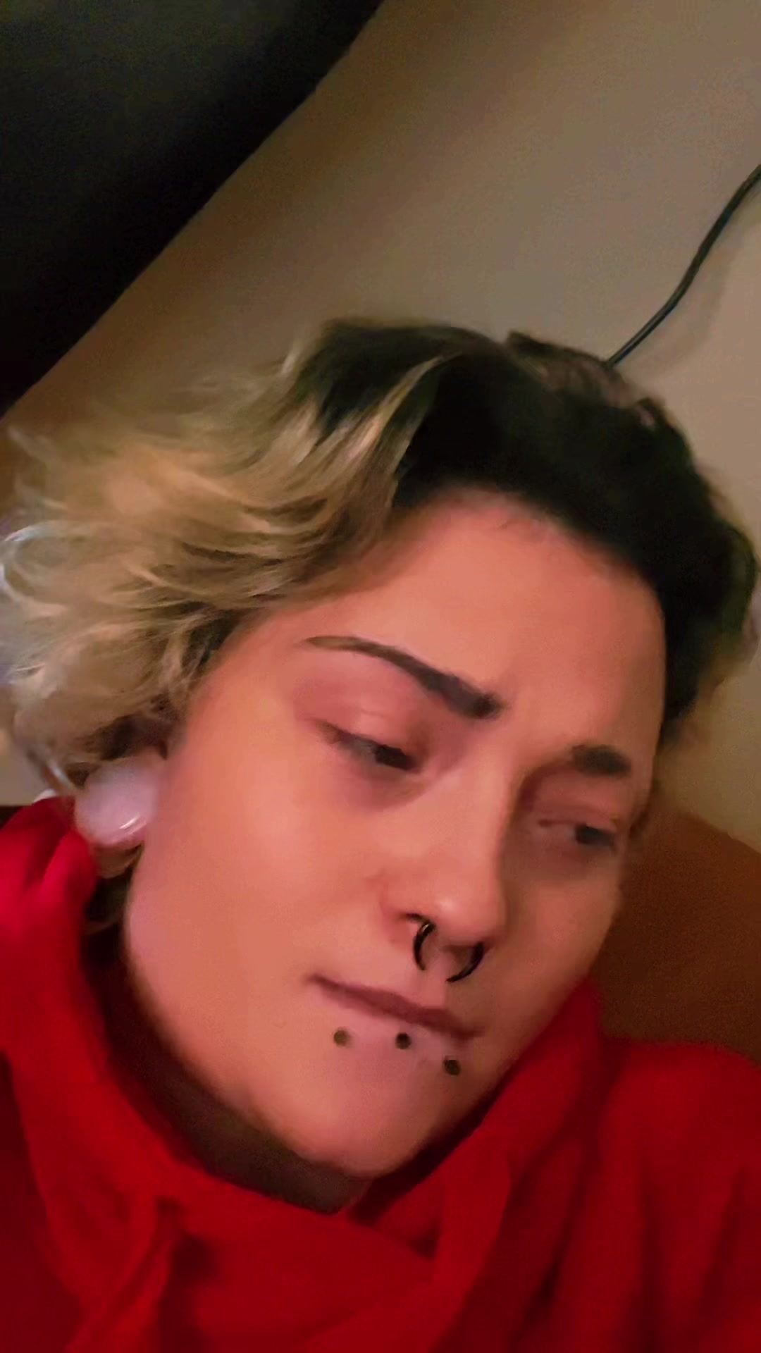 @👑