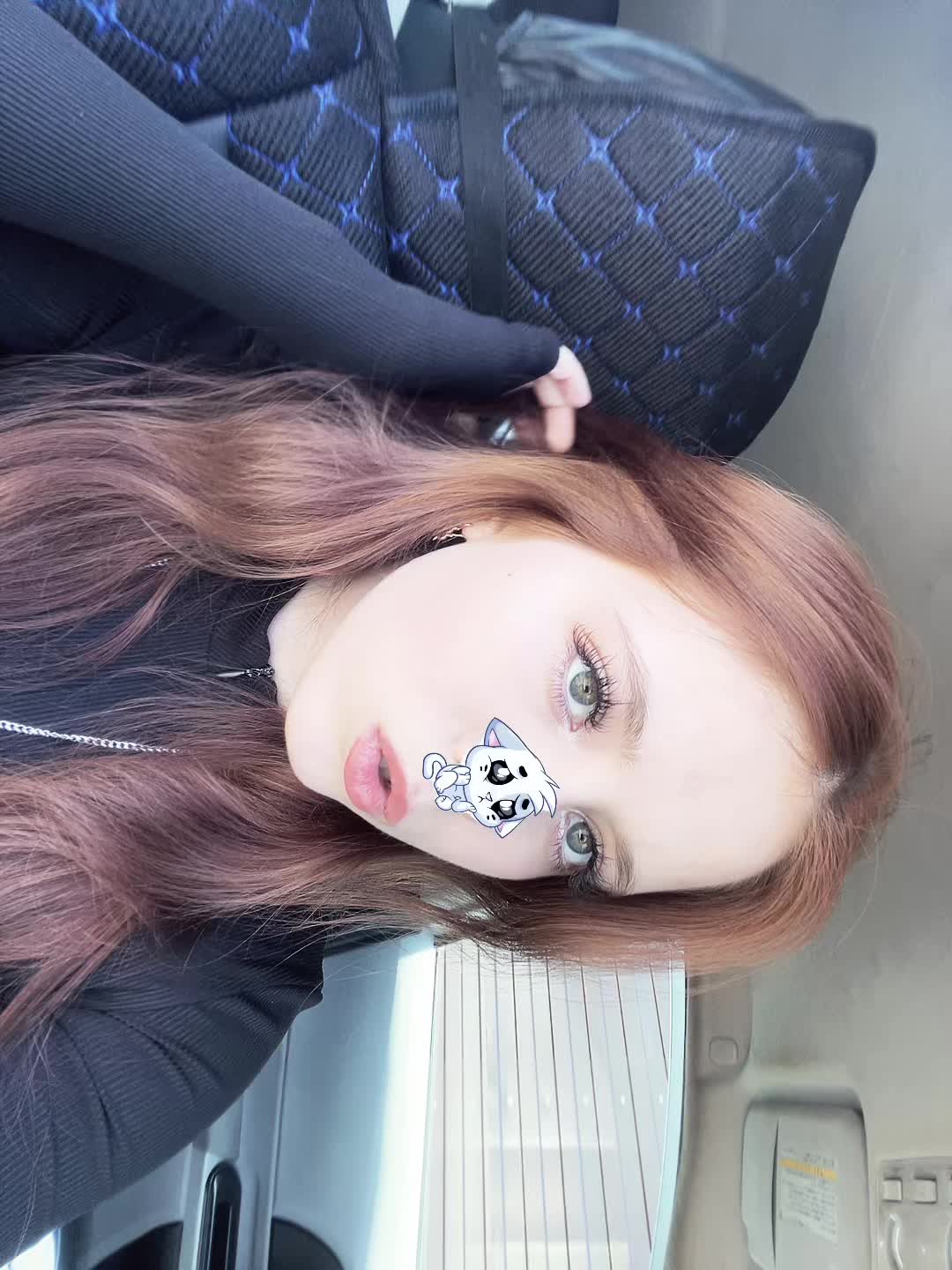 @🖤