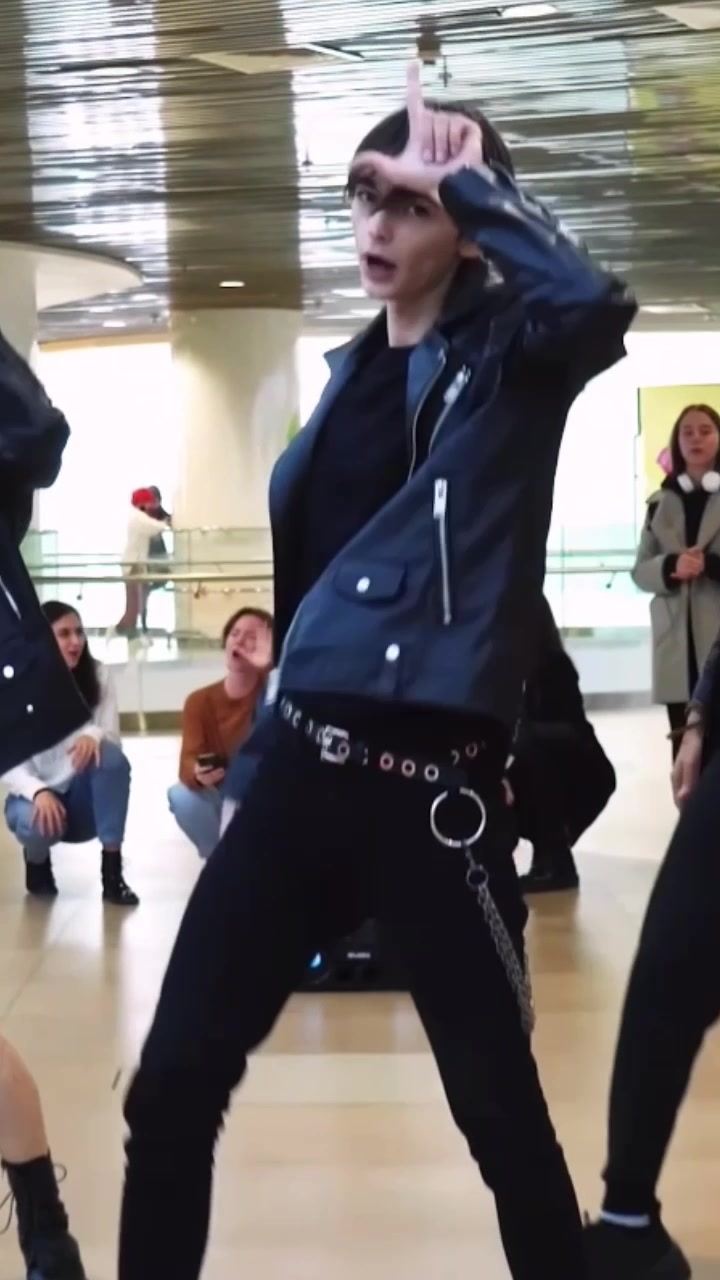 @Mon_Star Cover Dance Team