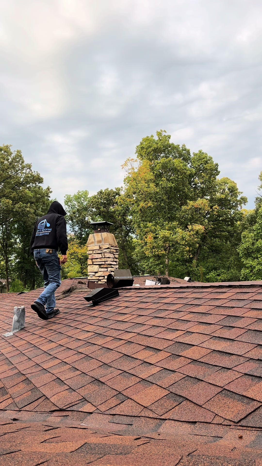 @NOAHS🔵ROOFING