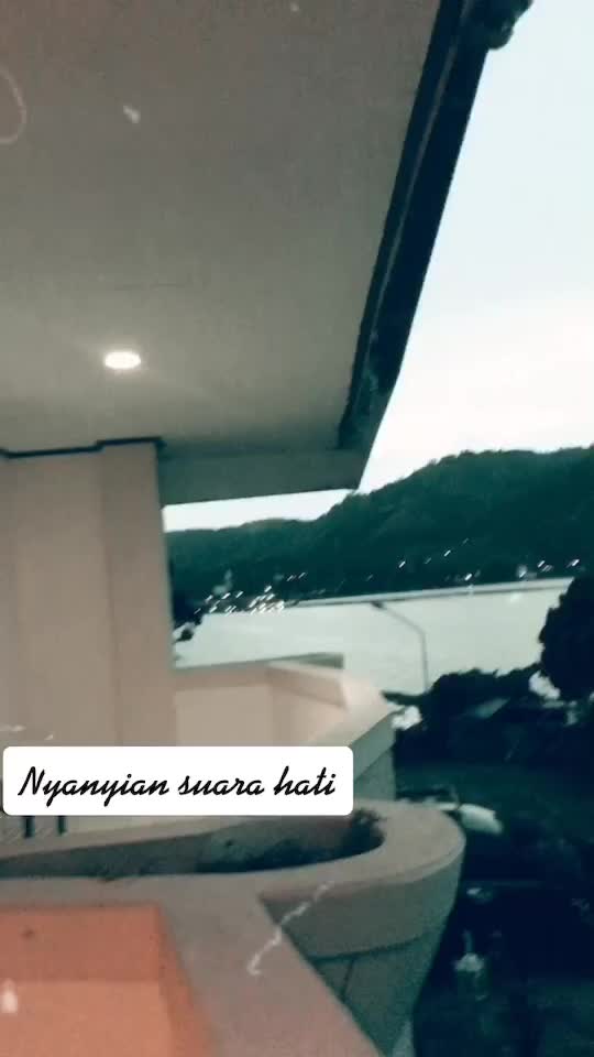 @dara_