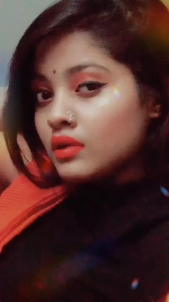 @👑Sayani Roy👑