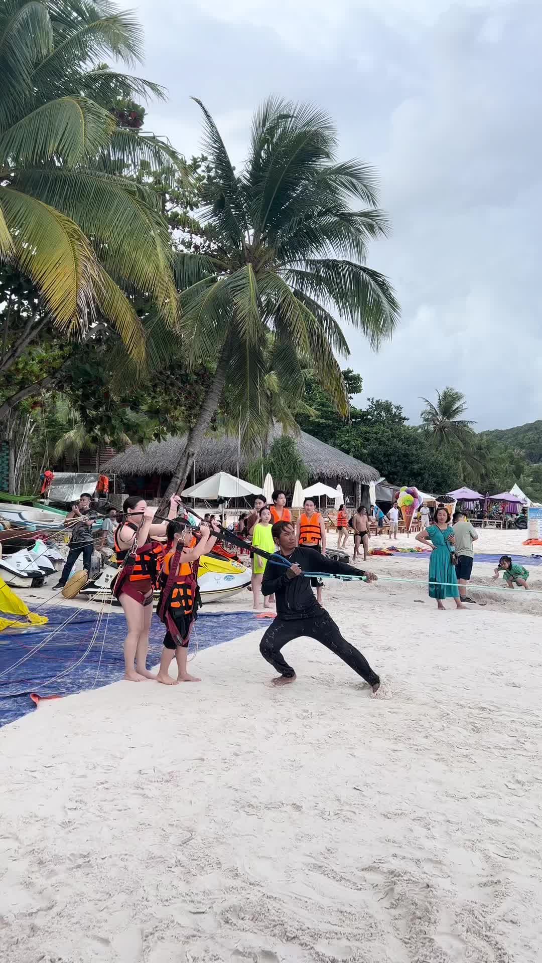 @Hải Đam M&ecirc; Du Lịch