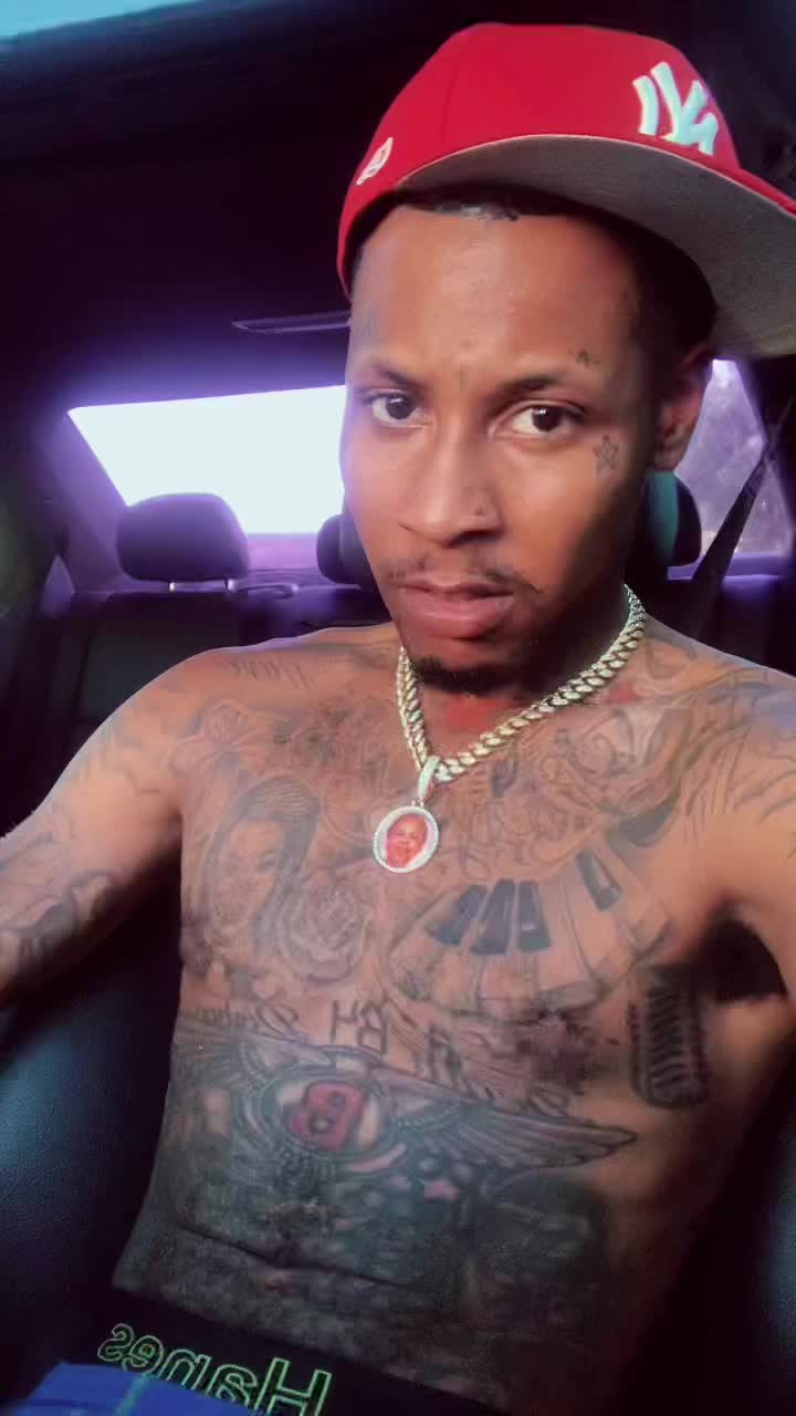 @BiggBaggSantana