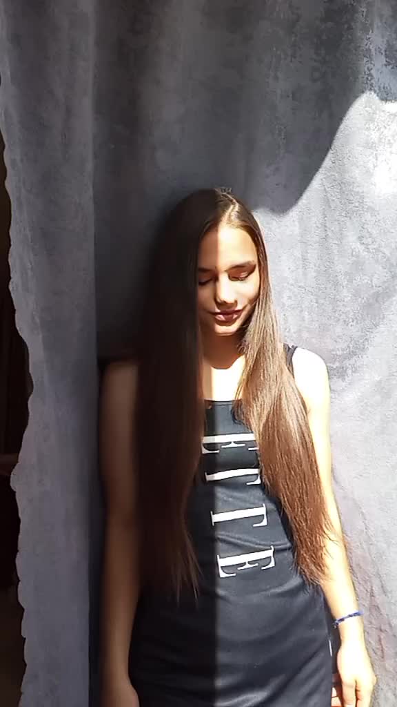 @Нюша