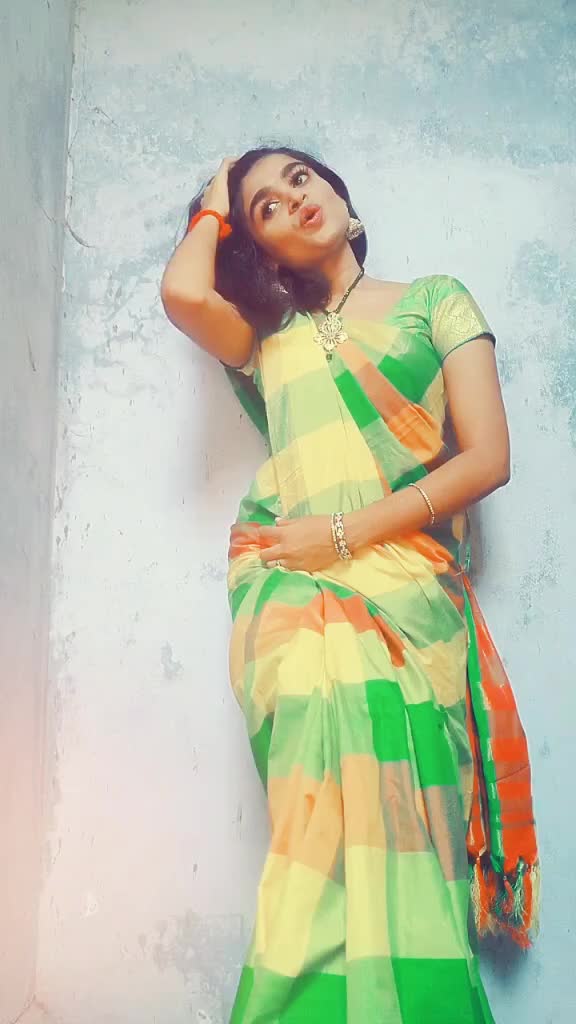 @ShRuThIChArAn😍