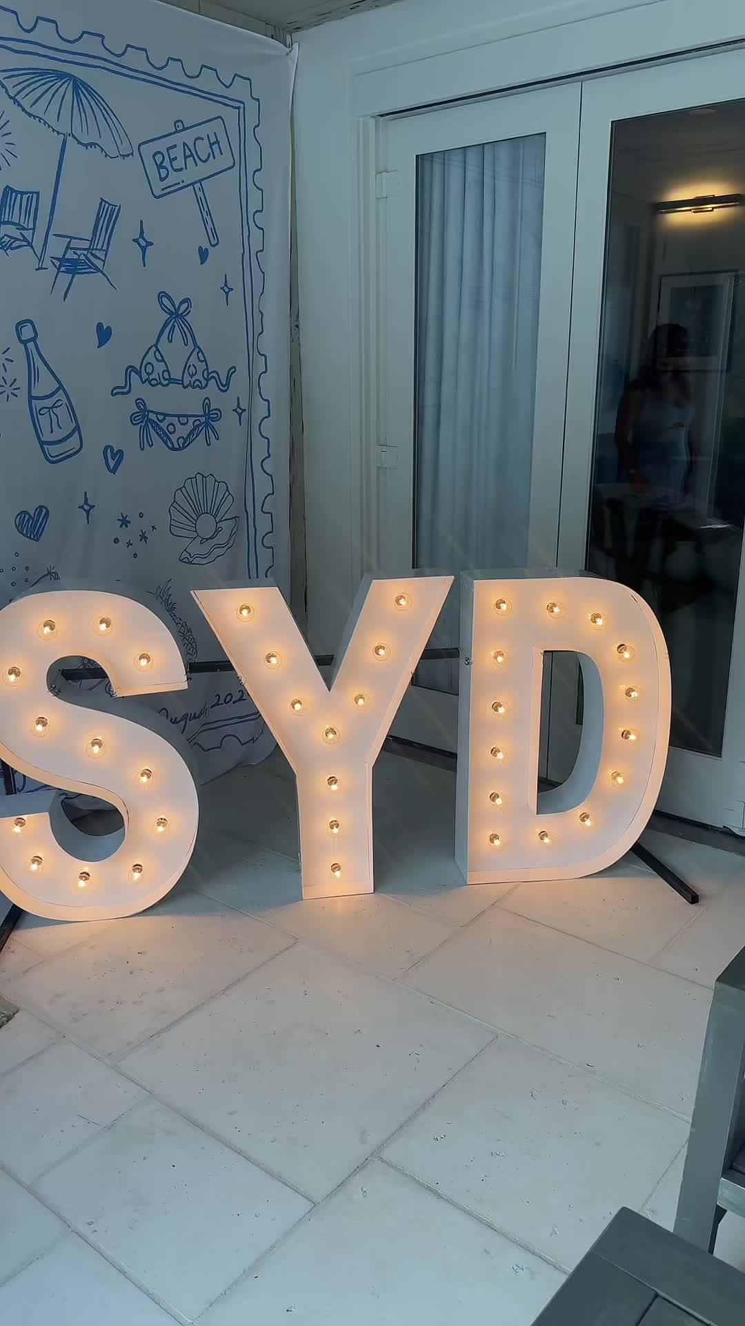 @sydney_d_hopkins