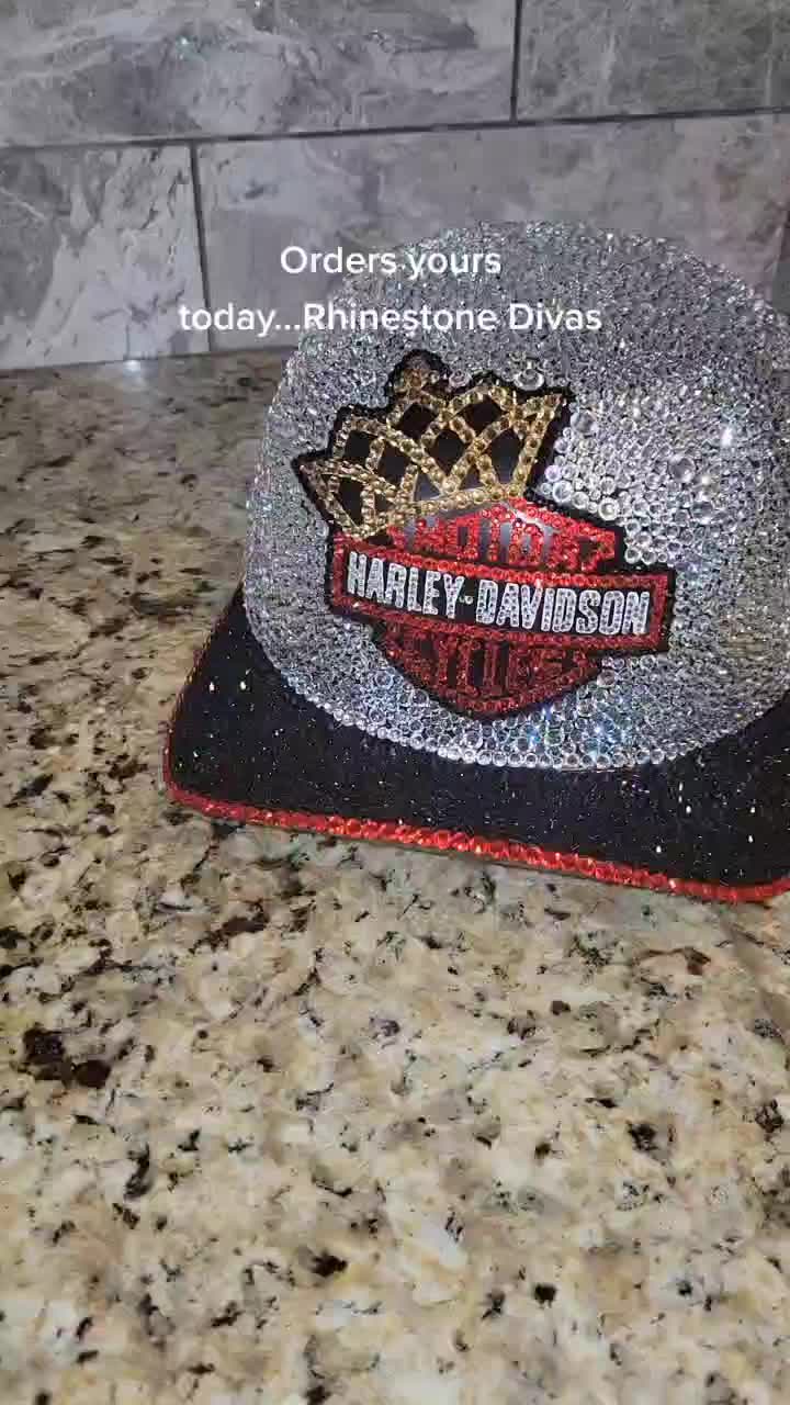 @Rhinestonedivas