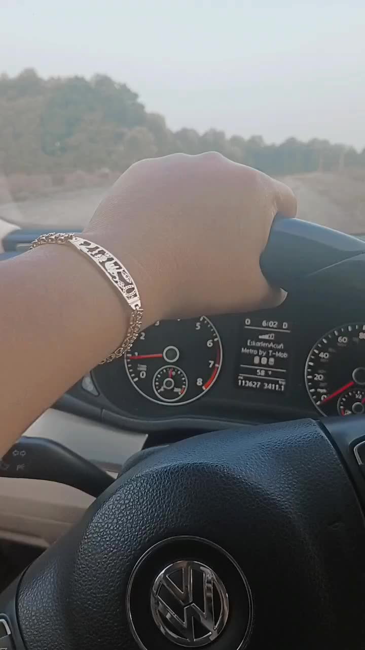 @eskarlenselenaacu