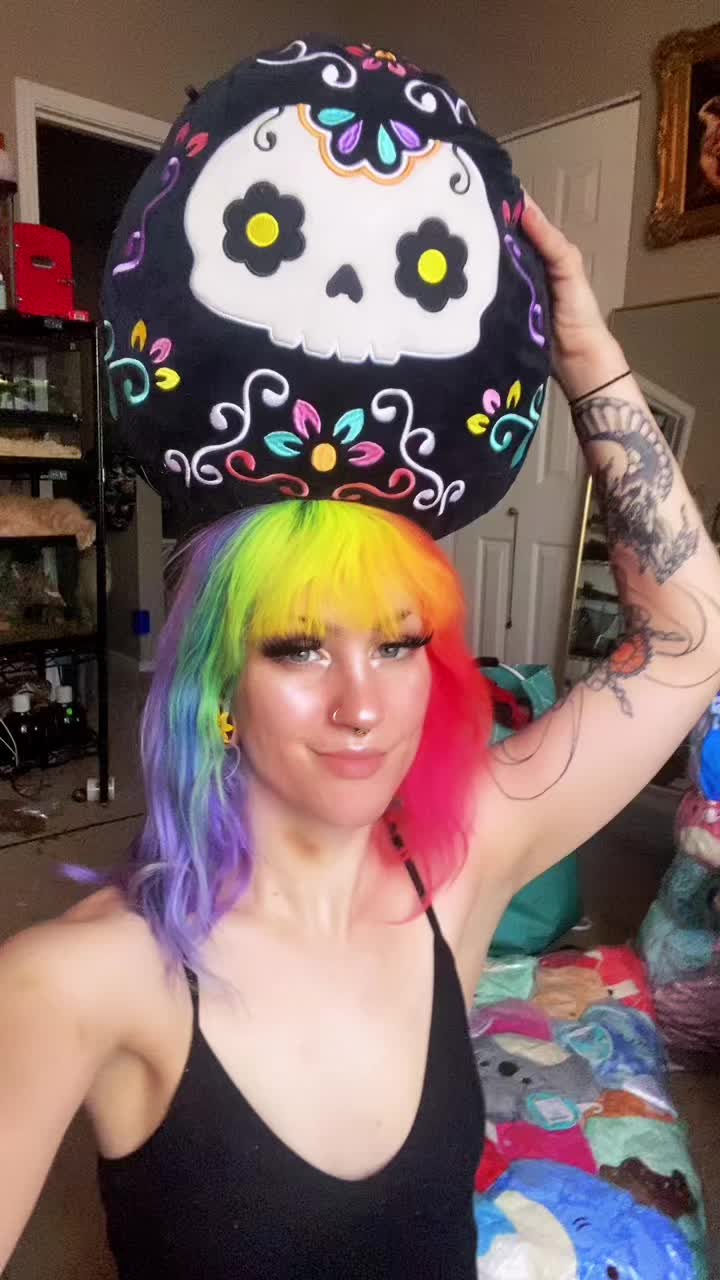@KinkyKaos