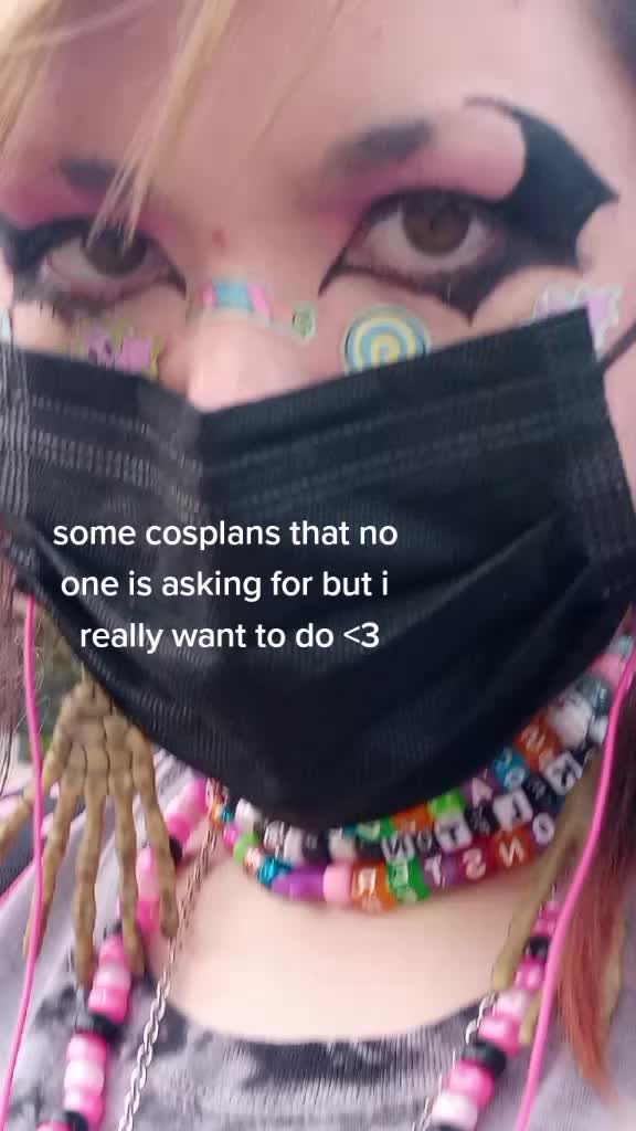 @pluto cosplays <3