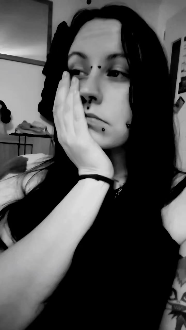 @𝐙𝖔𝖒𝖇𝖎𝖊.🦇