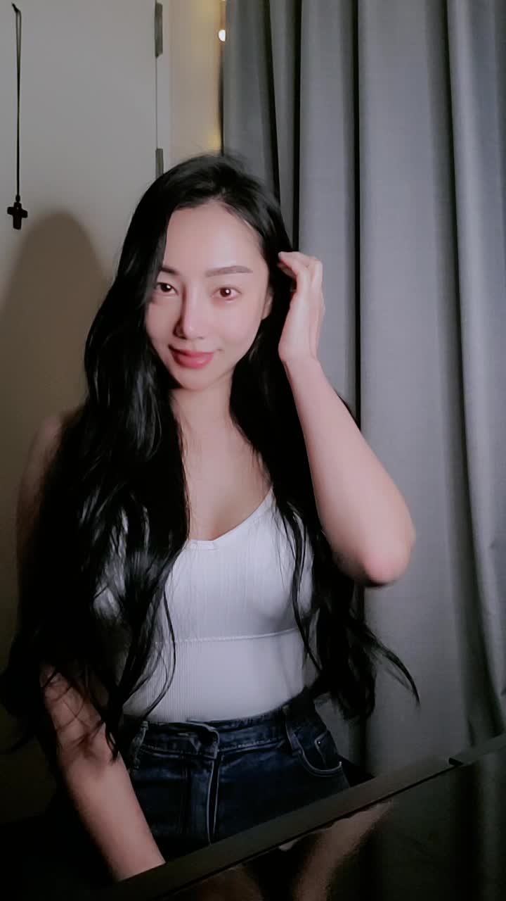 @yejixoxo