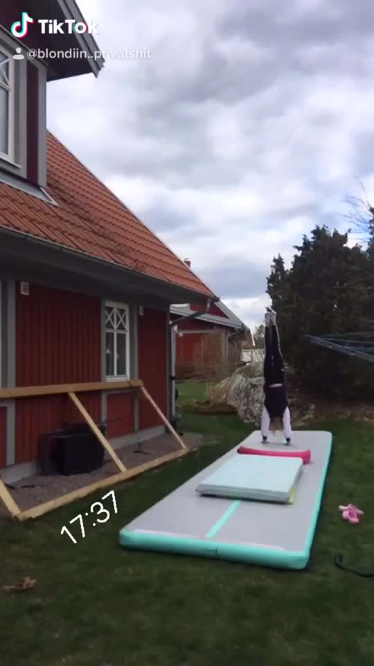 @gymnastic {1 k}