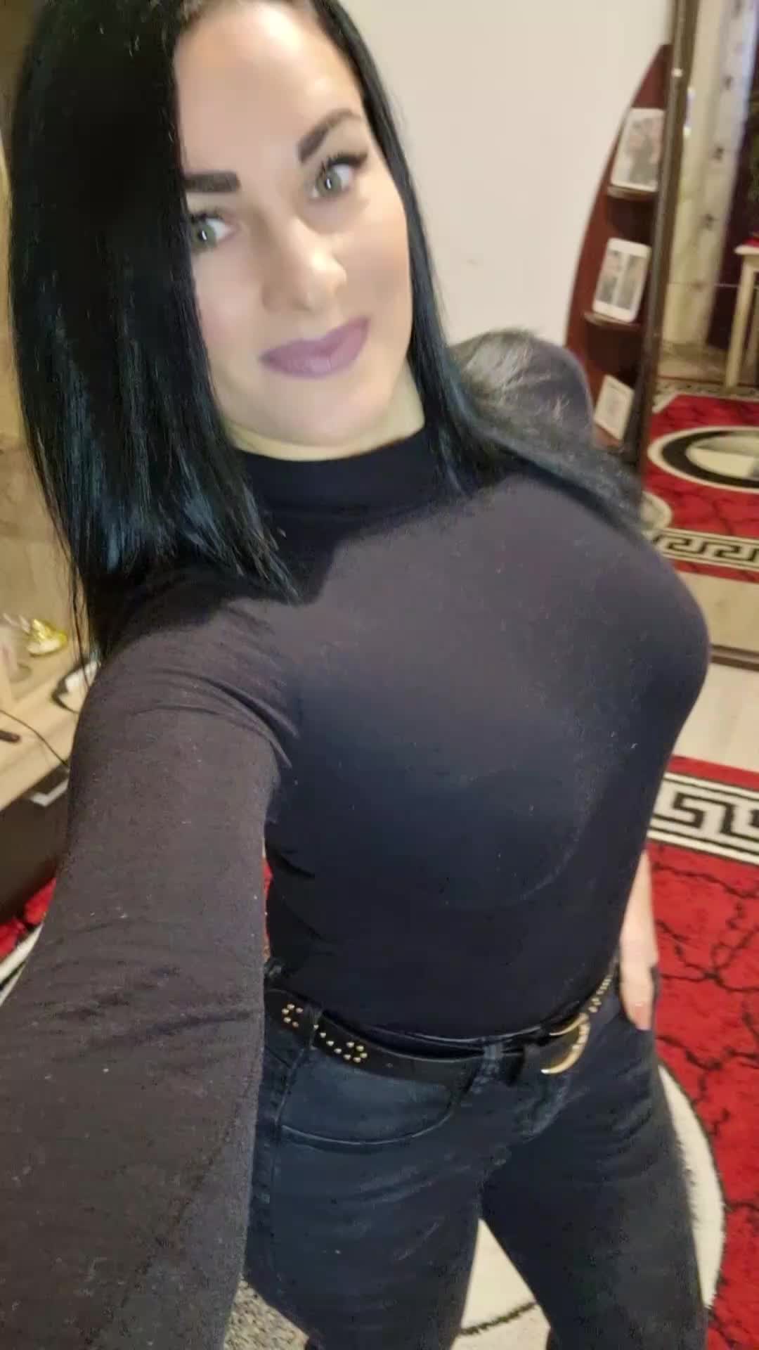 @elena