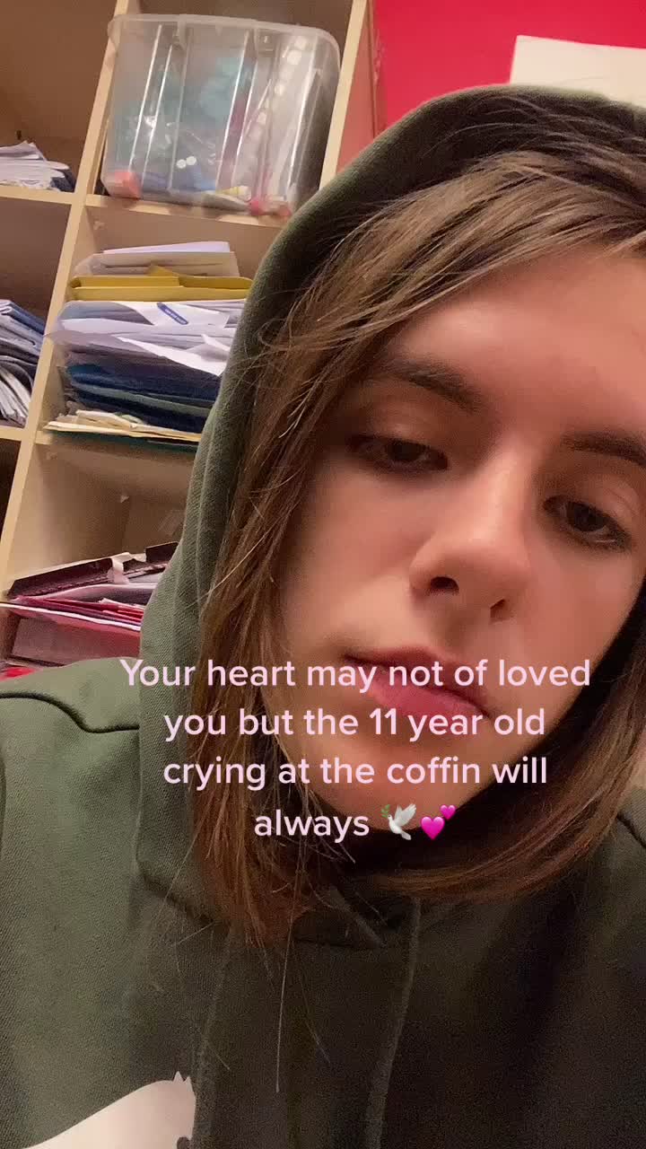 @becca.l.ellis