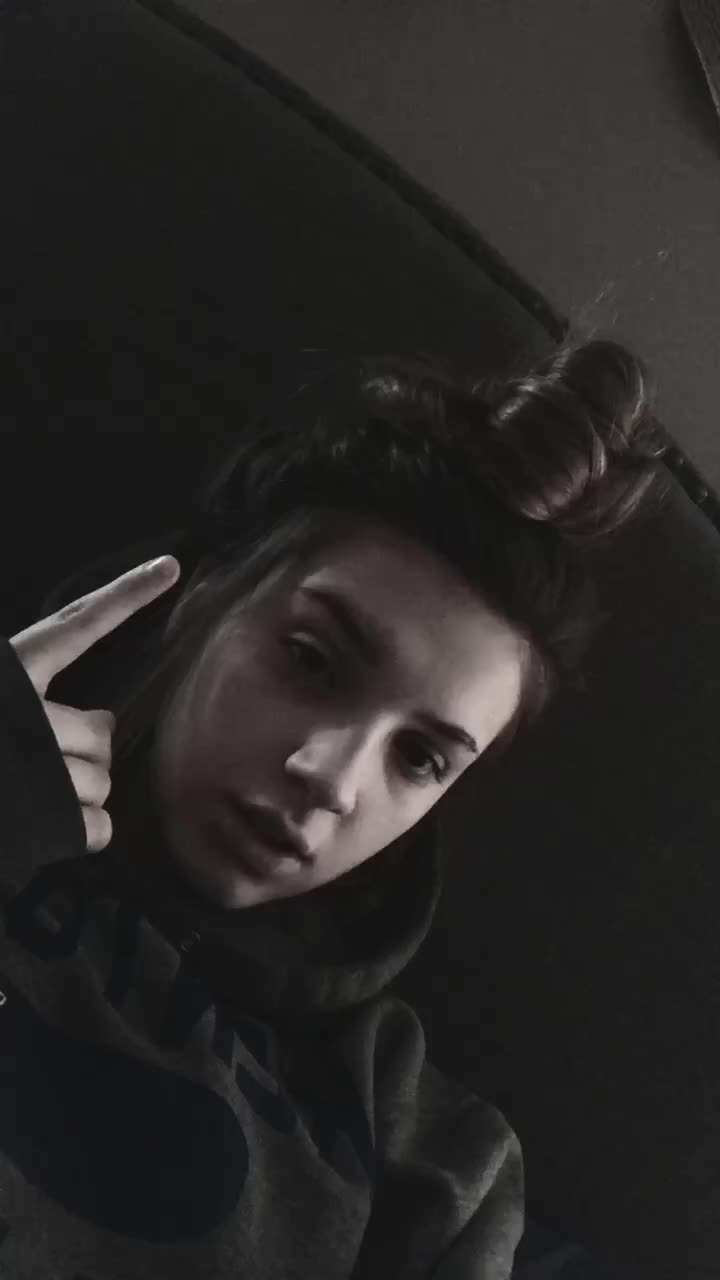 @bailey hurley🌼🌜✨