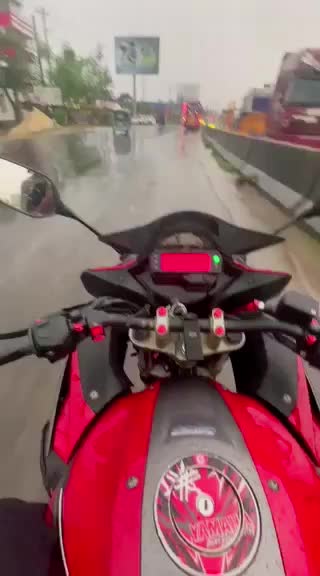@𝐄 𝐦 𝐎 𝐧 ツ