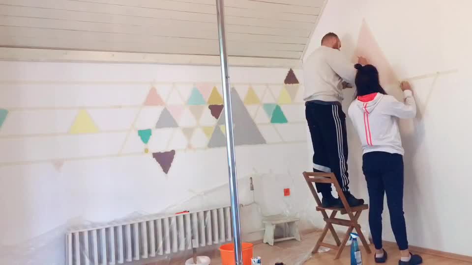 @Laura Novák-Ludman