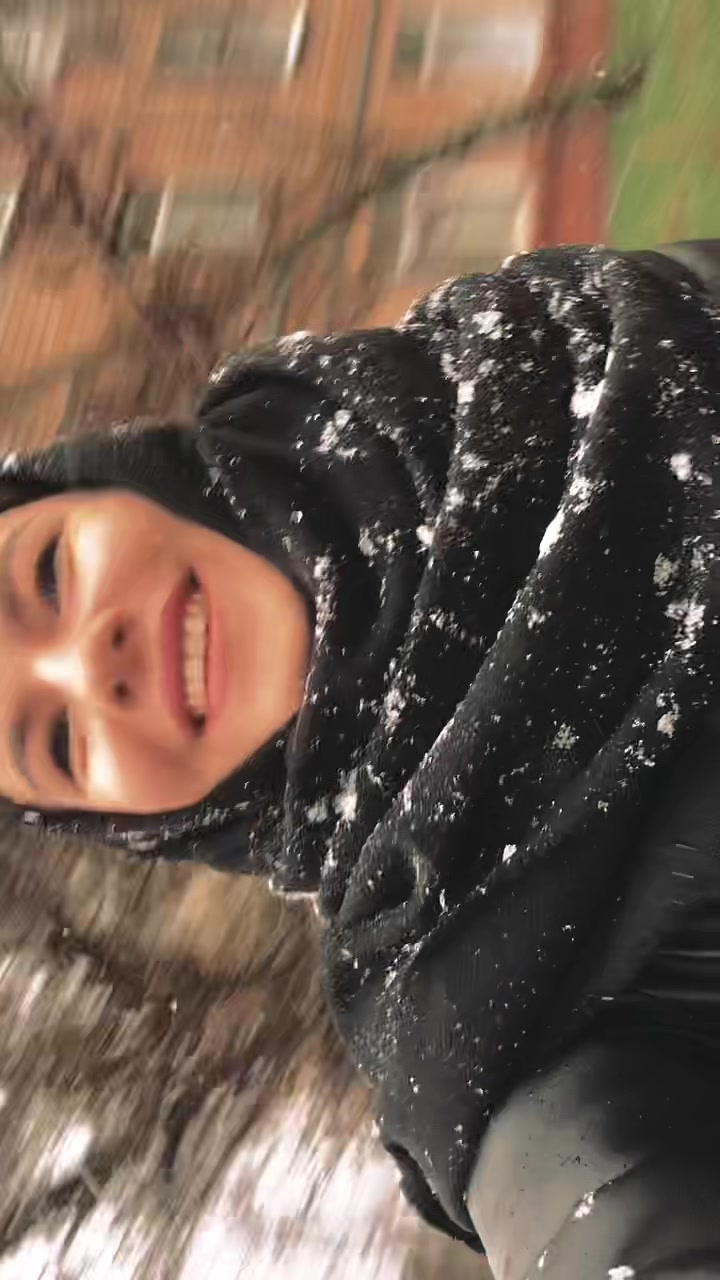 @yazhelida