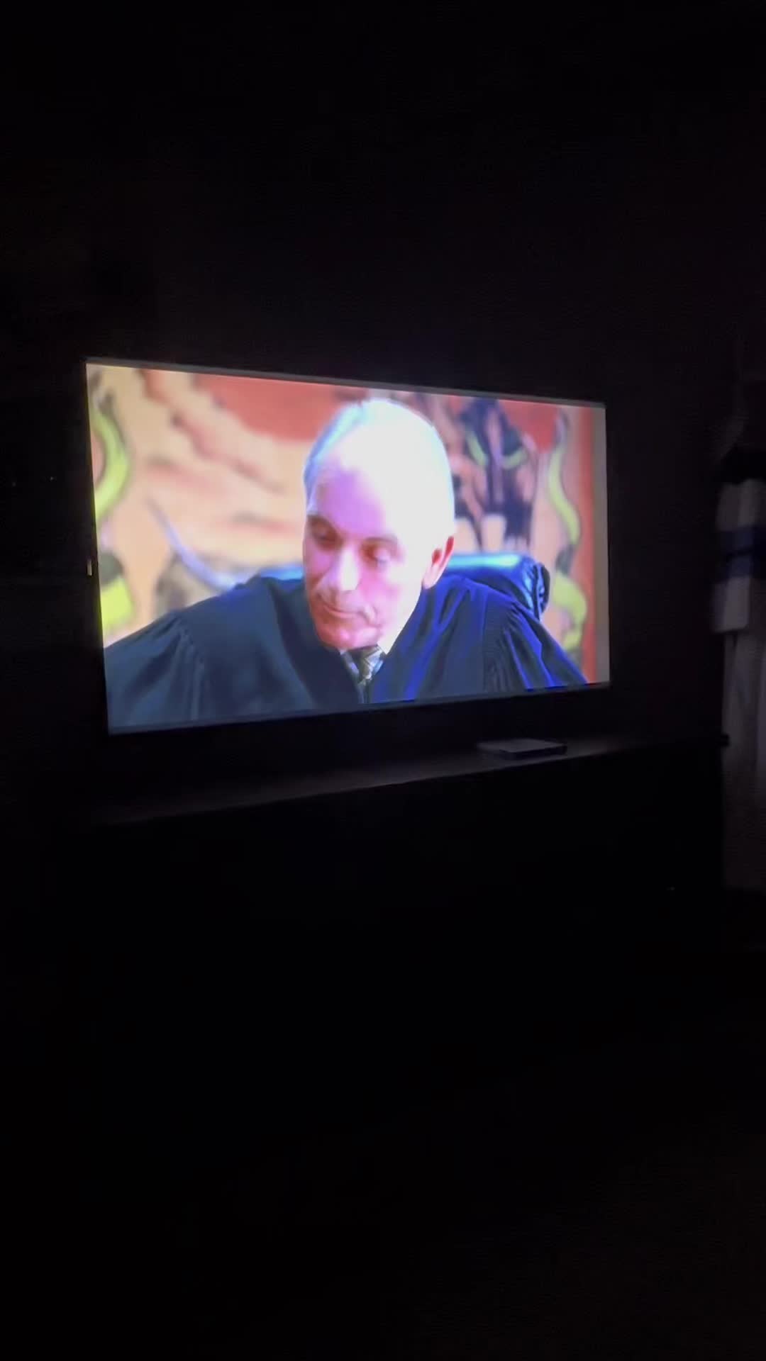 @HolesTikTok