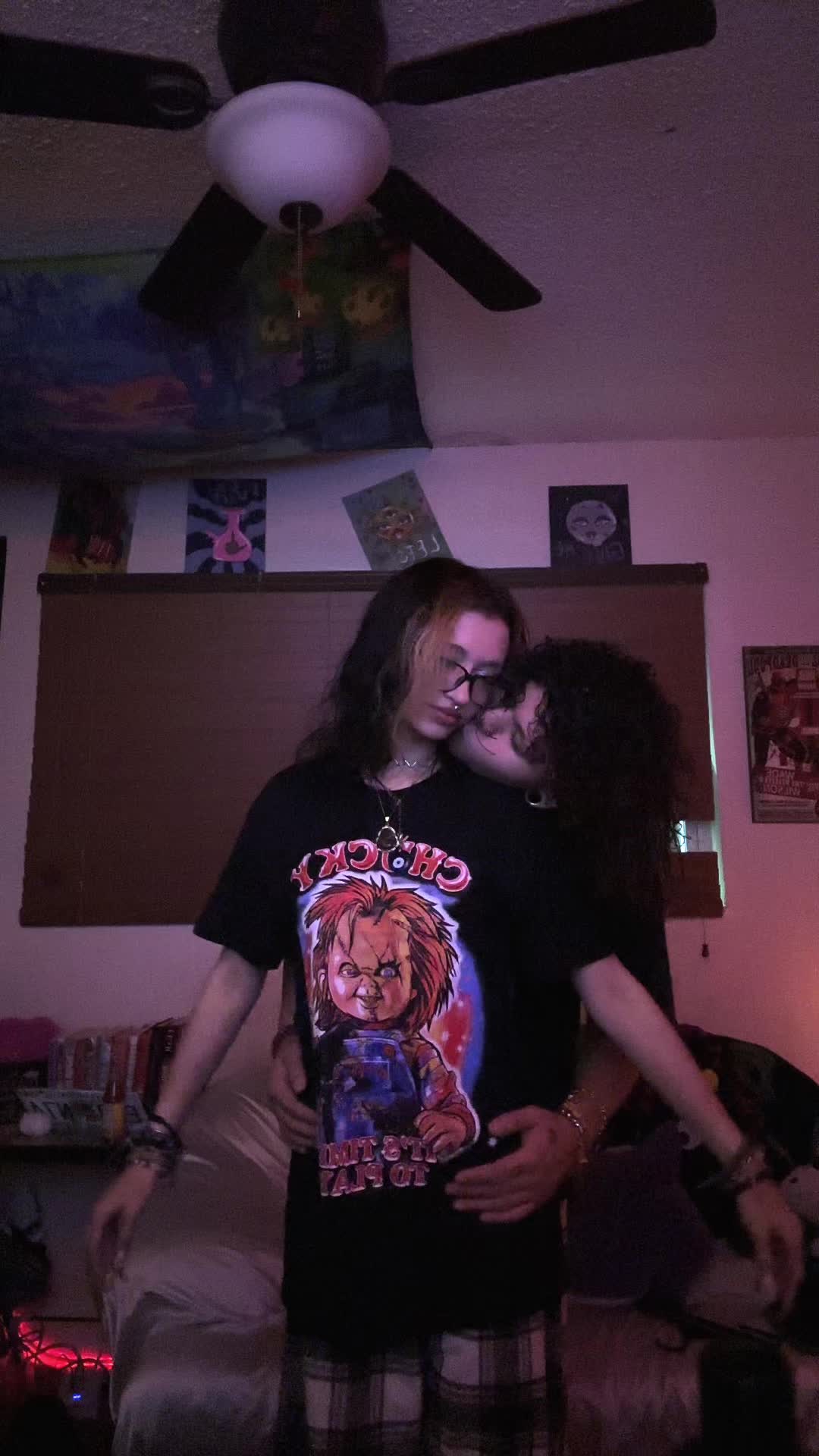 @strawberrii<3