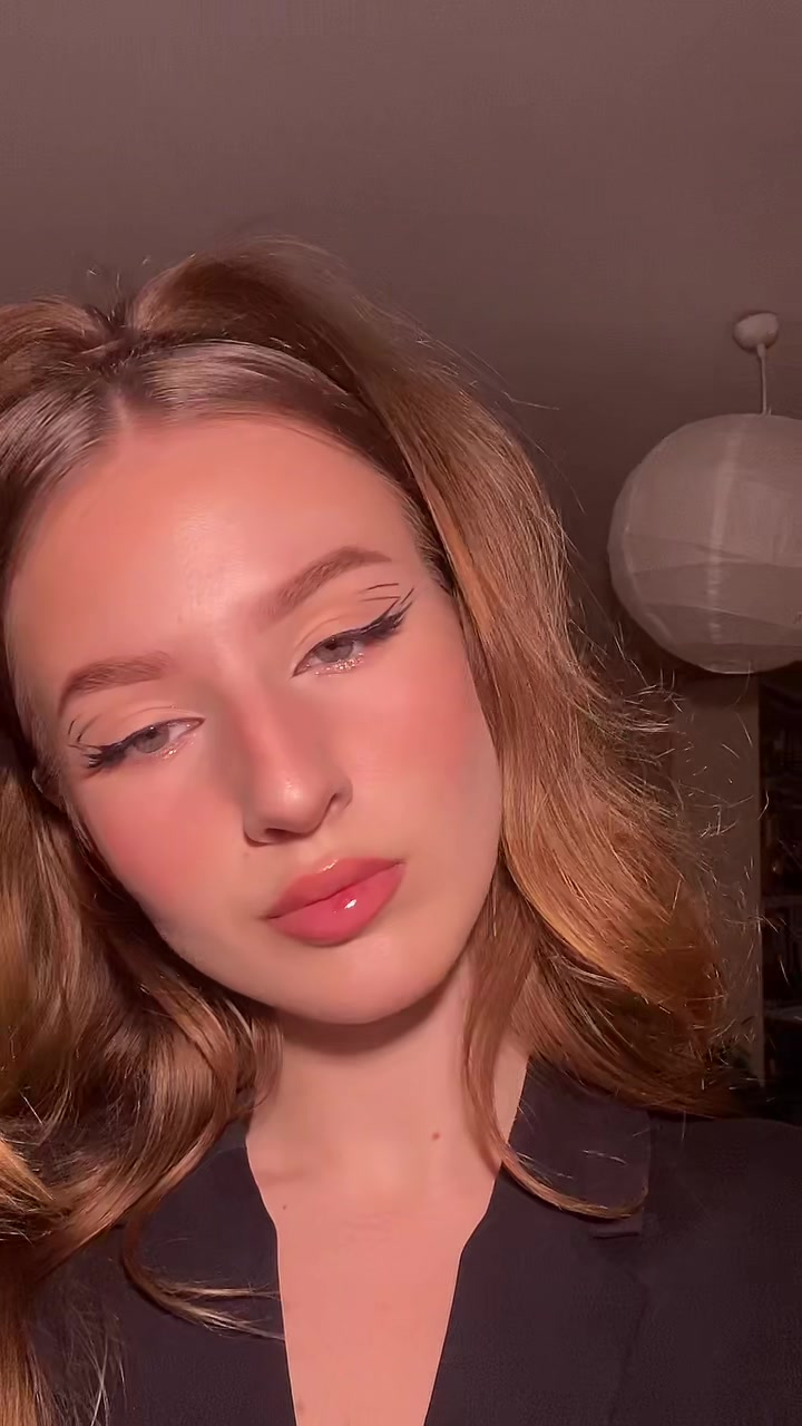 @Anastasia💞