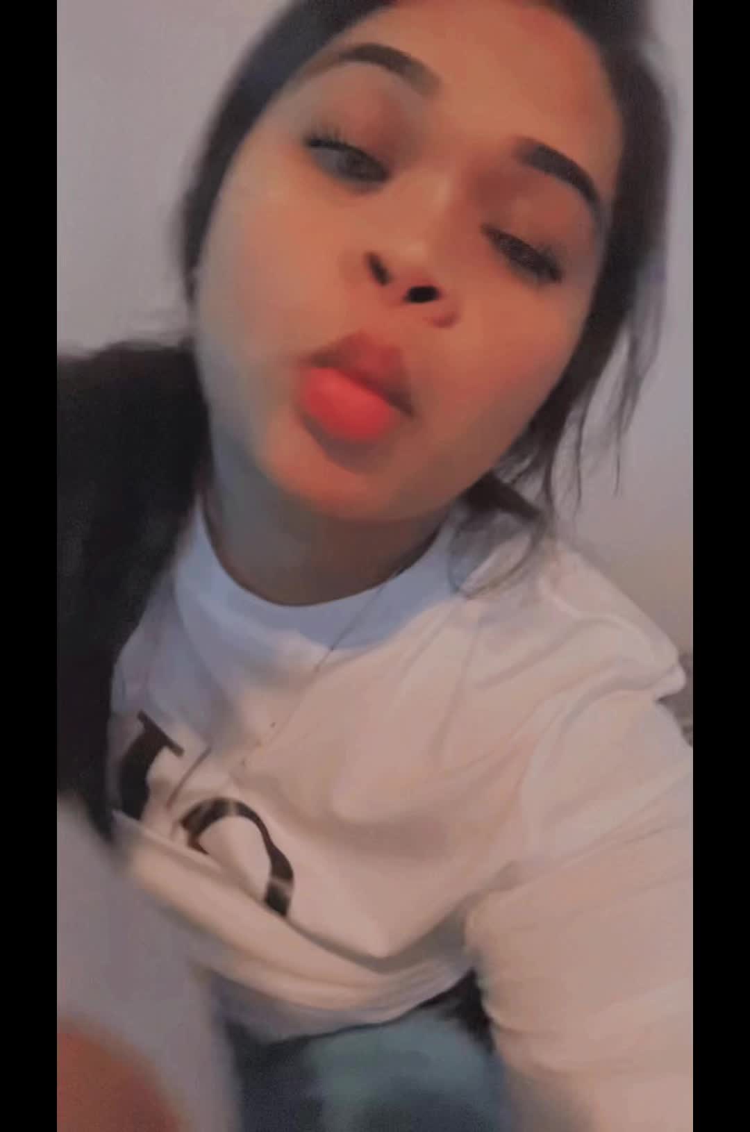 @Yo_Queen_Serlinda👑