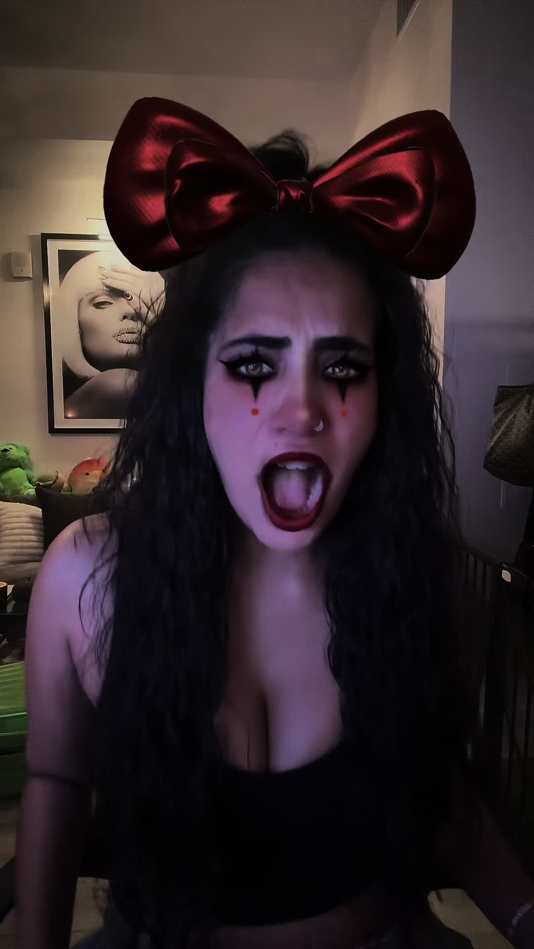 @ShayBaeBee