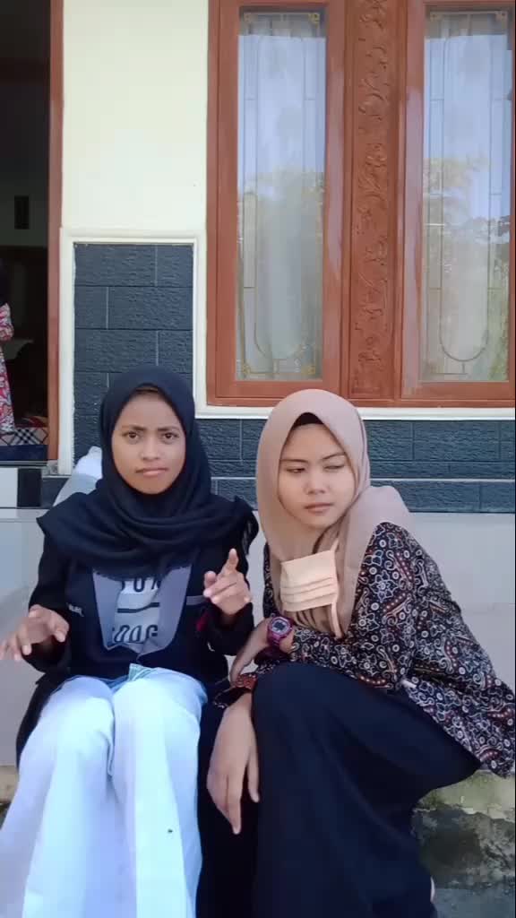 @RealSarah👑