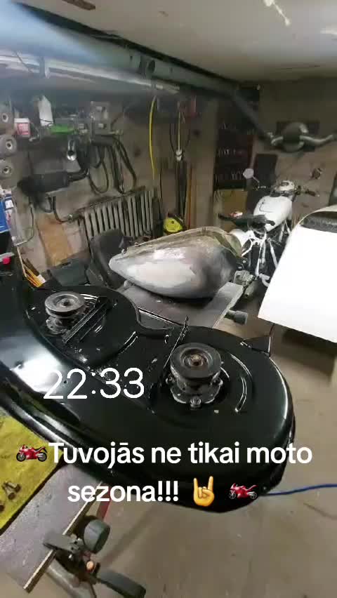 @TRĪS RATI Retro moto Ogre