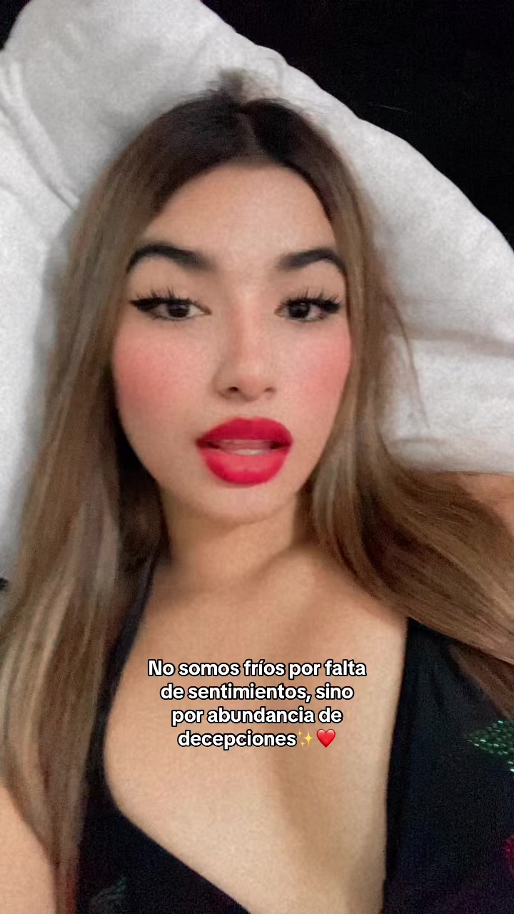 @🦋𝓘𝓽𝔃𝓮𝓵 𝔂𝓪𝓻𝓮𝓵𝔂🦋