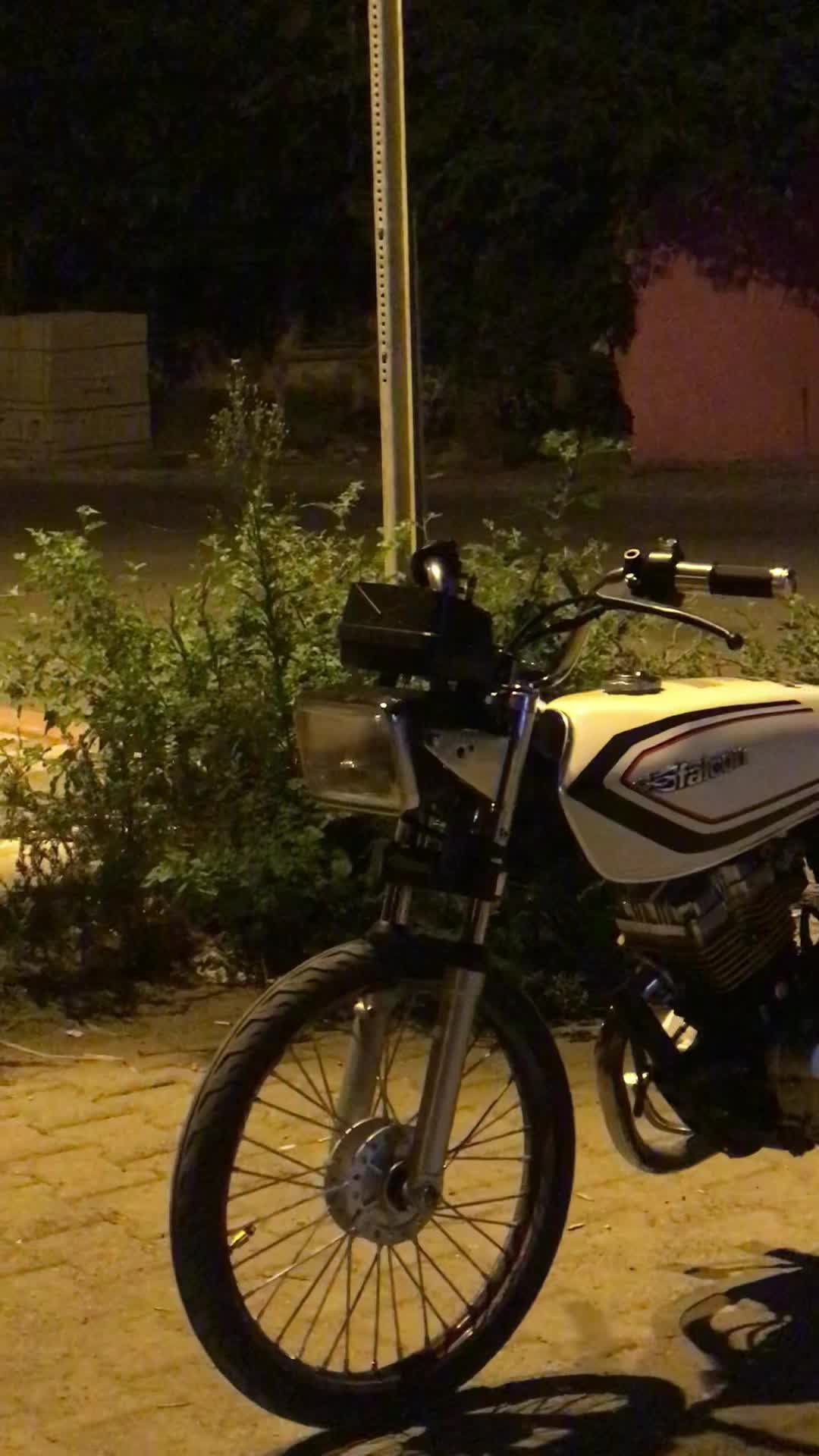 @AyhanMert_o