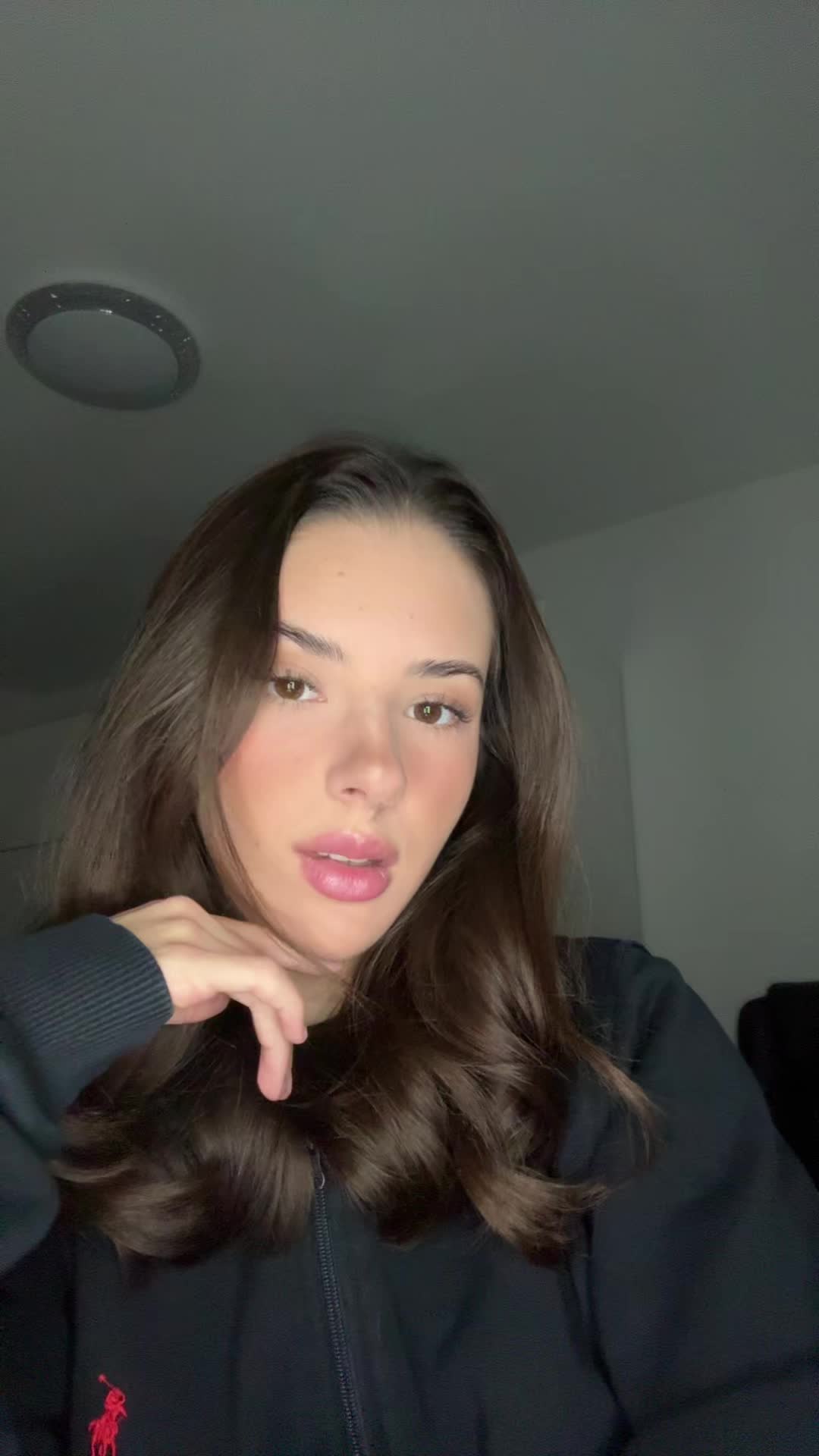 @𝐄𝐯𝐞𝐥𝐲𝐧
