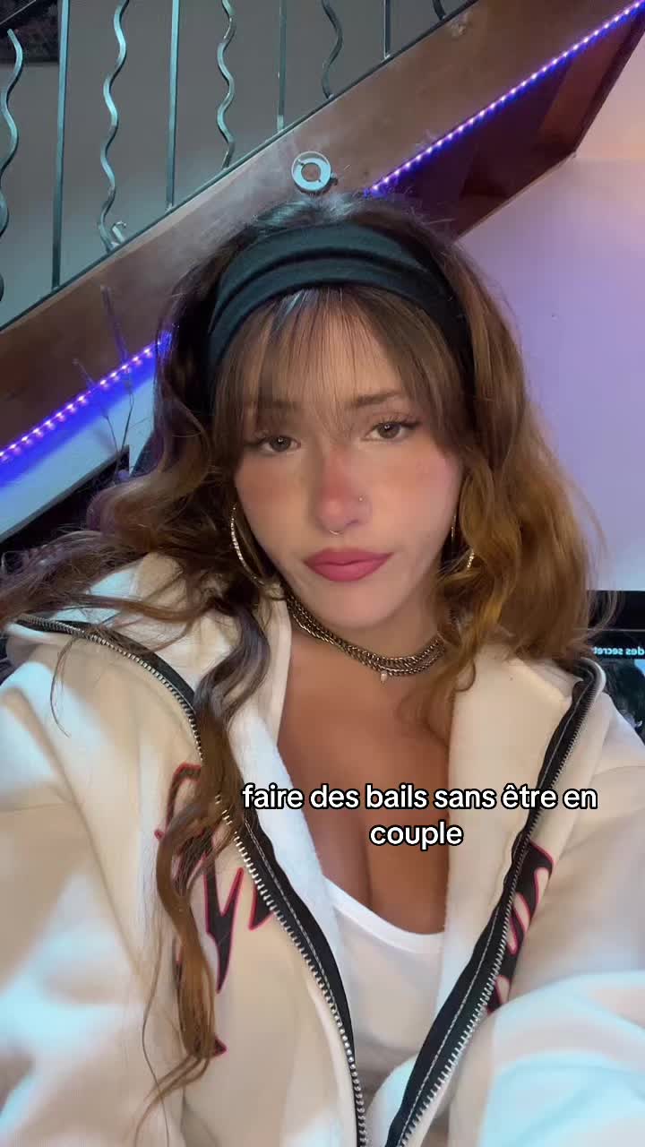 @alyxmodellux2