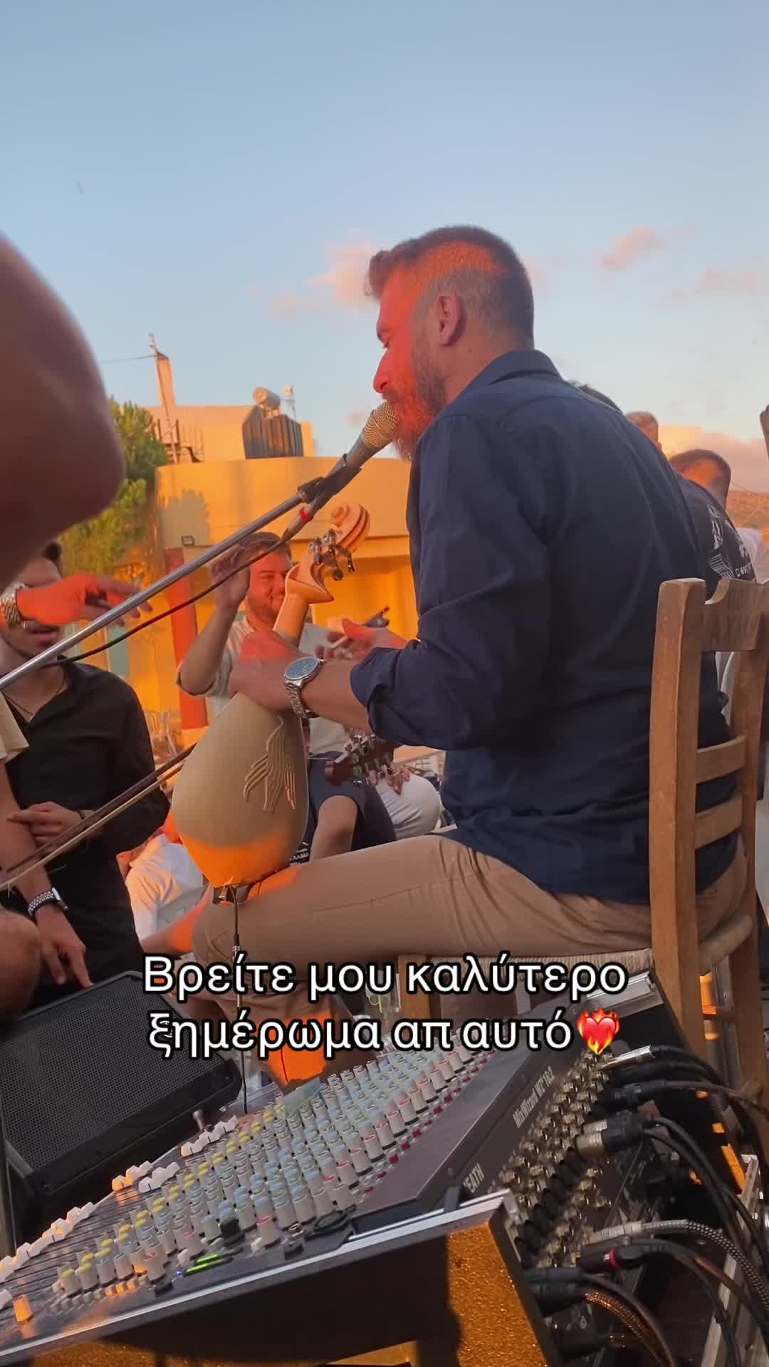 @'Κωνσταντίνα Λ'