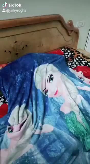 @Māñãv Řøghâ